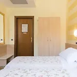 Trento 2* فيرونا