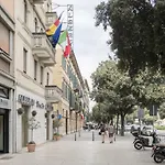 Trento فندق 2*